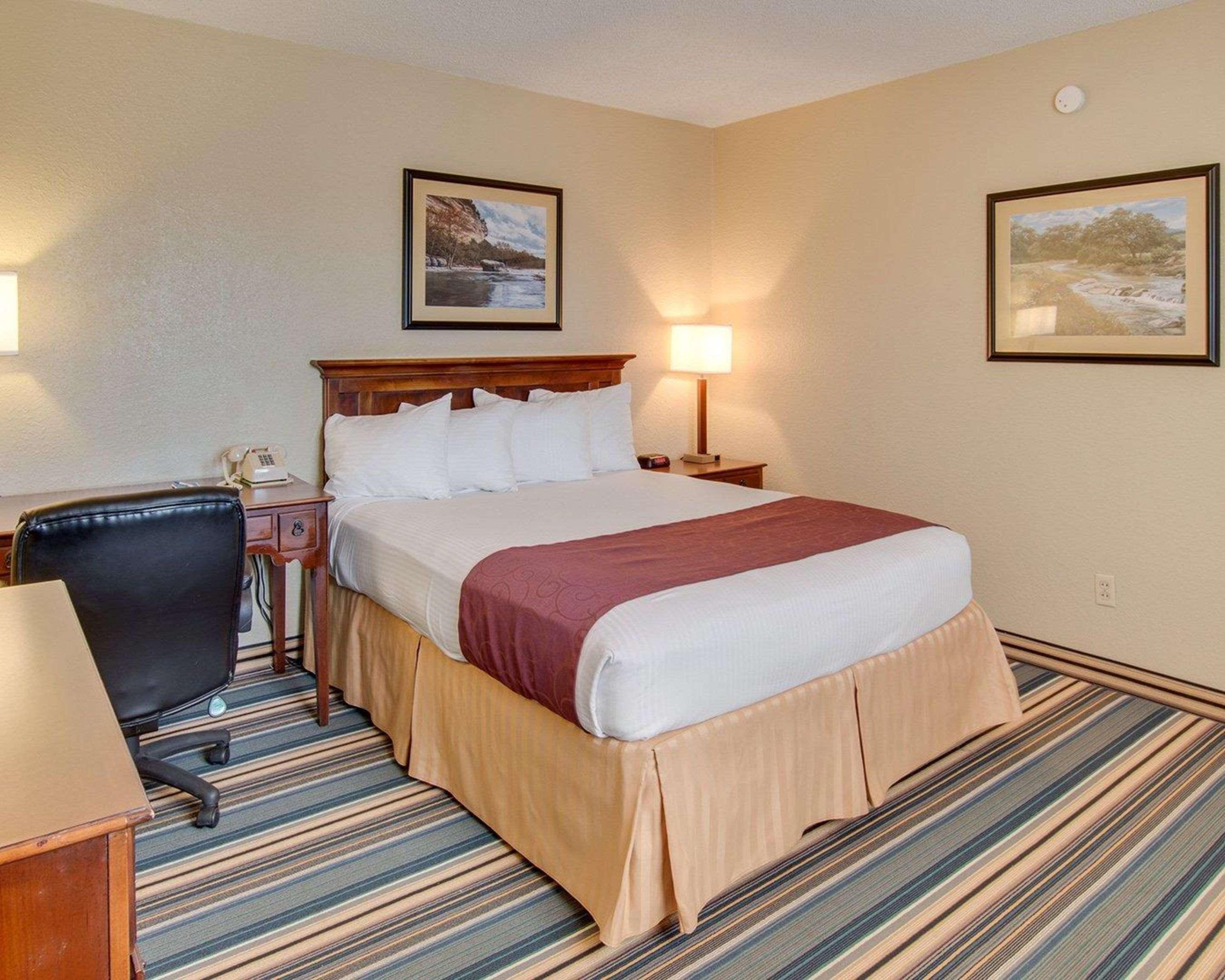 Days Inn By Wyndham Gatesville Εξωτερικό φωτογραφία