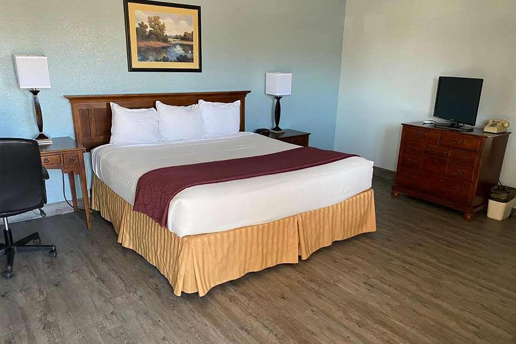 Days Inn By Wyndham Gatesville Δωμάτιο φωτογραφία