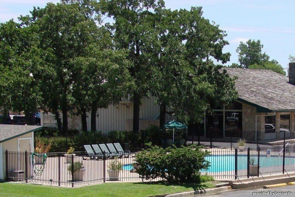 Days Inn By Wyndham Gatesville Ανέσεις φωτογραφία